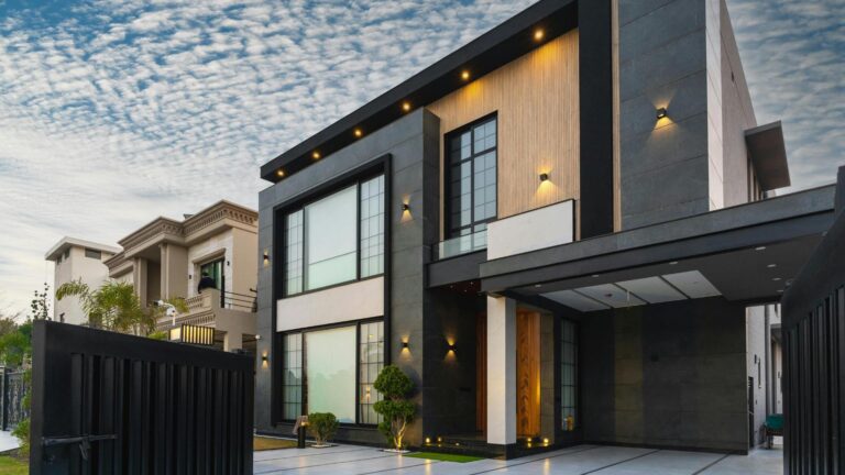 Modern Home Builder in vancouver bc custom building for them
