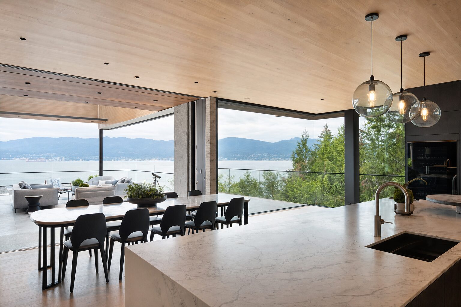 are custom homes more expensive